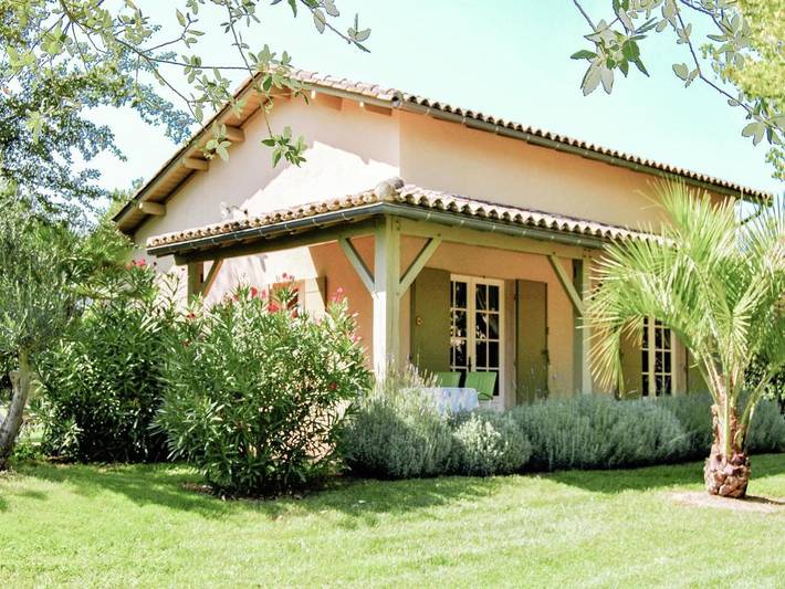 Location de vacances pour 4 personnes, avec Terrasse ainsi que Jacuzzi et Jardin à Saint-Pierre-sur-Dropt