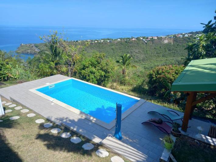 Appartement de vacances pour 2 personnes, avec vue ainsi que piscine et terrasse