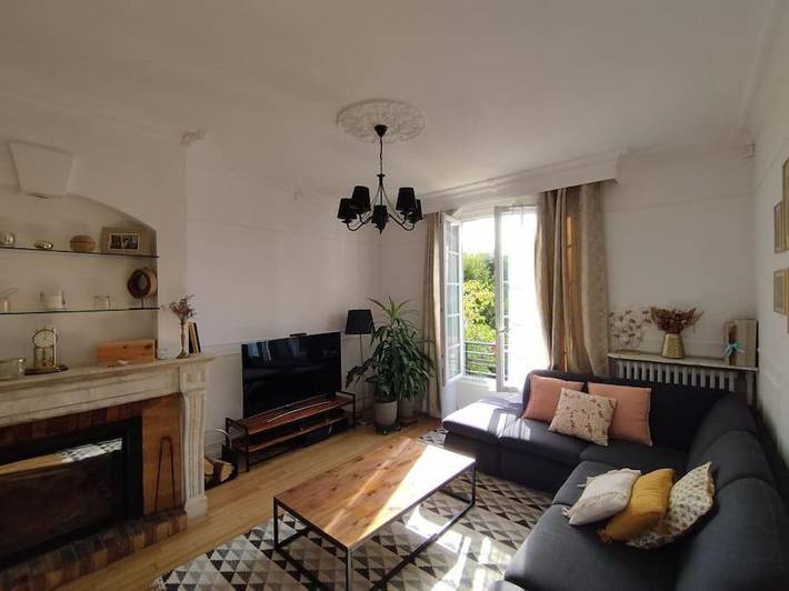 Location de vacances pour 12 personnes, avec jacuzzi et jardin à Lagny-sur-Marne - 2