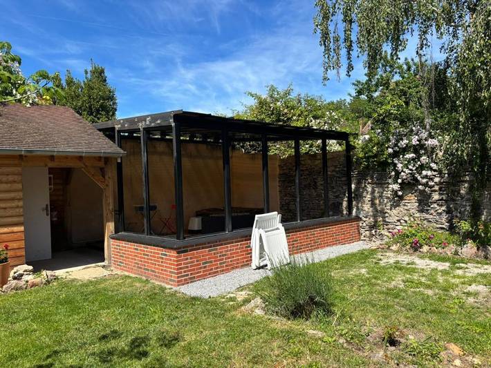 Location de vacances pour 6 personnes, avec jacuzzi et jardin, adapté aux familles à Souvigny - 2