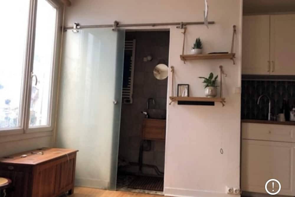Apartamento entero, Charmant Studio Paris Xxème in París, Isla de Francia