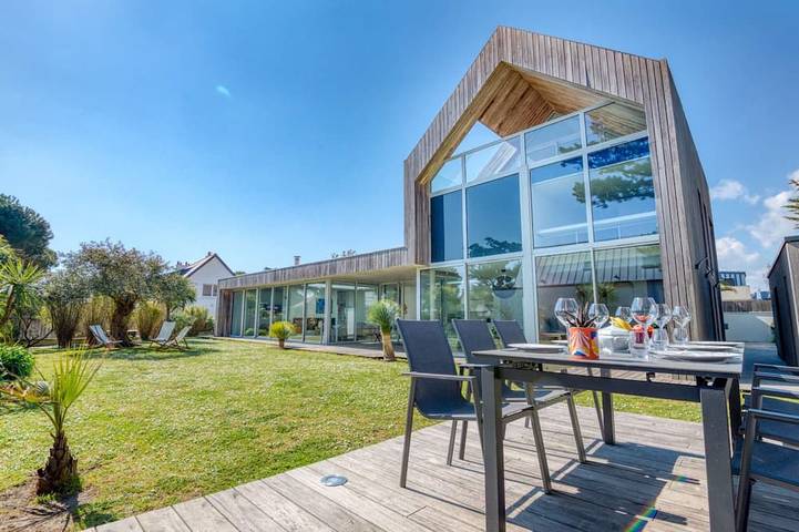 Maison de vacances pour 10 personnes, avec terrasse et jardin, animaux acceptés