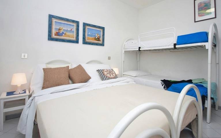Ferienwohnung für 4 Personen, mit Balkon/Terrasse in Lignano Pineta - 3