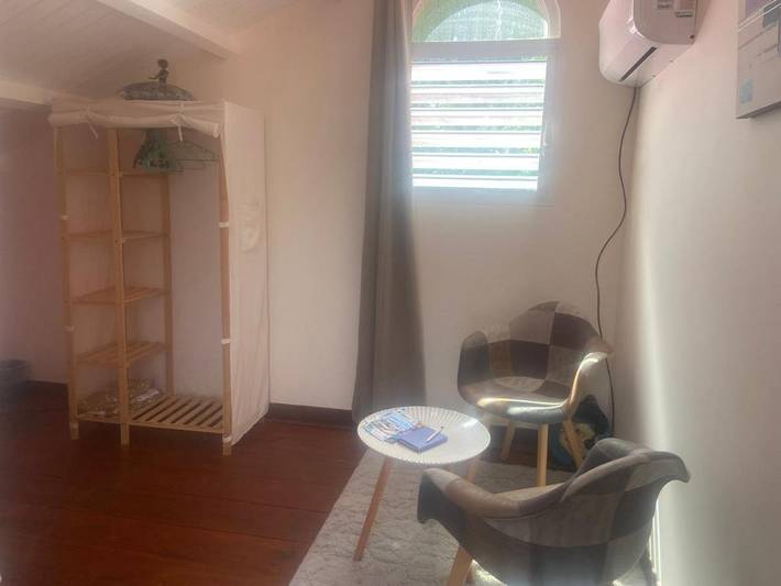 Gîte pour 4 personnes, avec jardin à Vieux-Habitants - 3