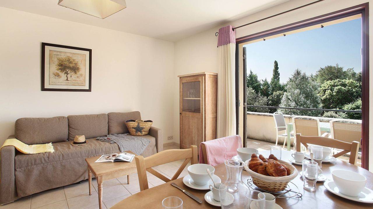 Entire holiday apartment, Ferienwohnung für 4 Personen (36 m²) in Bonnieux in Bonnieux, Parc naturel régional du Luberon