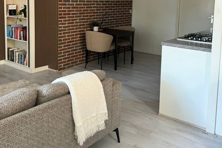 Ganze Wohnung, Gemütliches 2-Personen-Ferienhaus mit kostenlosem WiFi in Nieuwleusen, Overijssel in Regio Zwolle