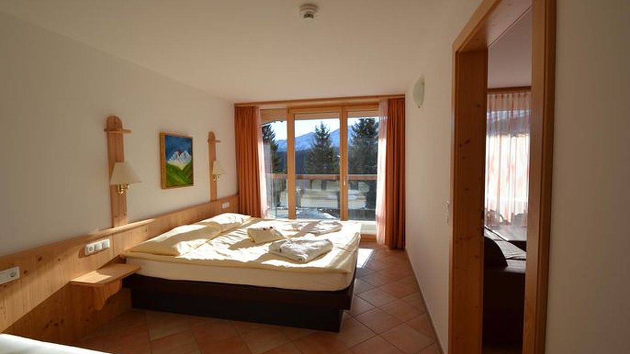 Geheel vakantieappartement, Vakantieappartement voor 2 personen met zwembad in Königsleiten, Kitzbüheler Alpen