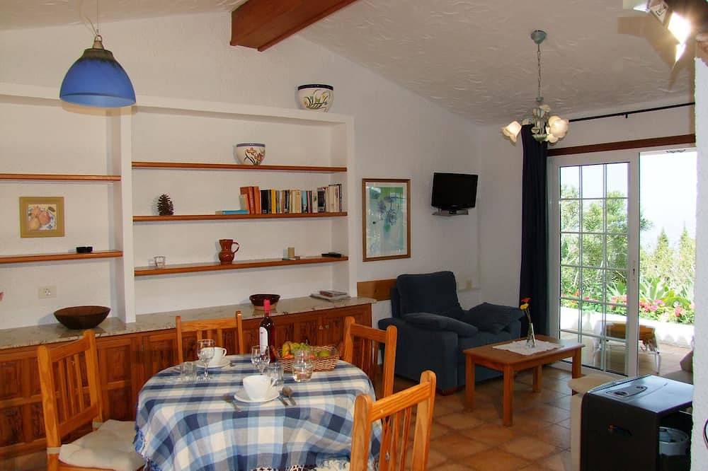 Casita Vista Valle 2 in Tajuya, El Paso