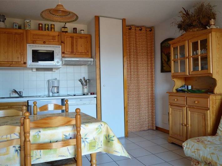 Entire apartment, 2-room cabin apartment, up to 6 people, pets allowed in Bolquère in Thuir, Mediterranean Coast (France)