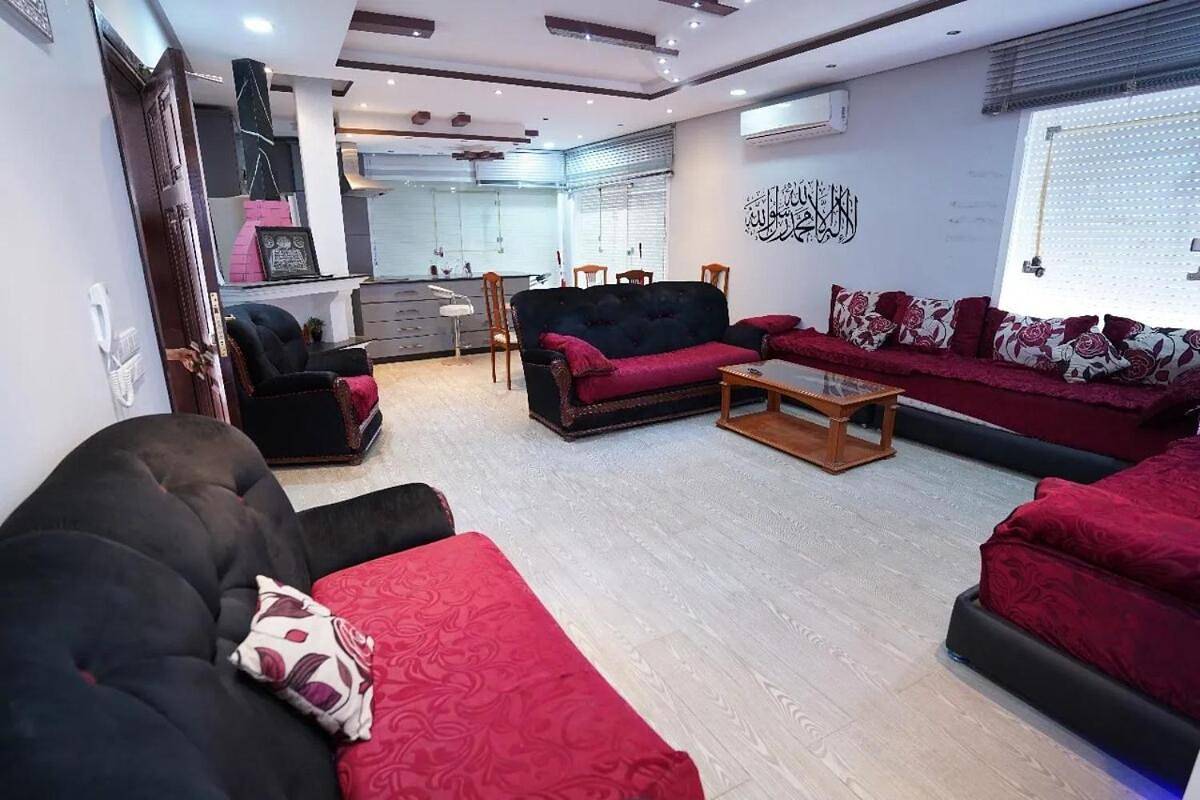 Ganze Wohnung, Geräumiges Apartment mit 3 Schlafzimmern in Martil Beach in Martīl, Region Tanger-Tétouan