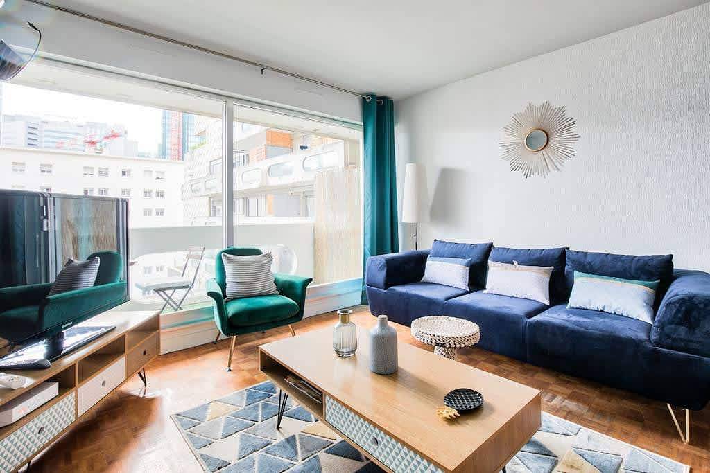 Appartement entier, Dominos - La Defense Family Apartment 10P in Courbevoie, Hauts-de-Seine