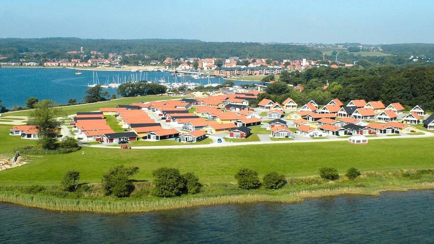Ferienhaus für 6 Personen, mit Whirlpool und Pool sowie Terrasse und Sauna in der Flensburger Förde (Dänemark)
