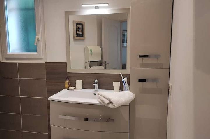 Location de vacances pour 4 personnes, avec terrasse dans Port Du Lavandou - 4