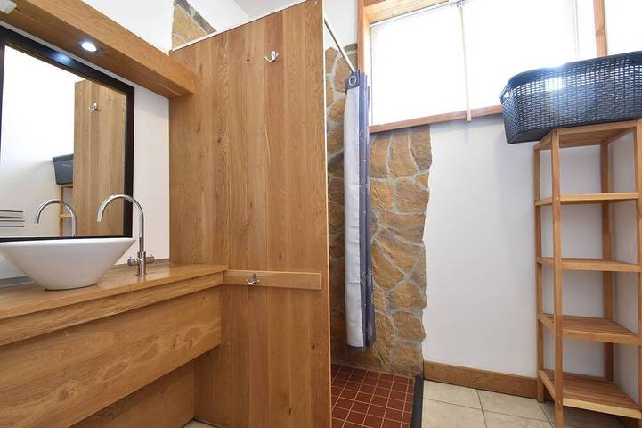 Location de vacances pour 6 personnes, avec jardin et piscine dans Cuzy - 4