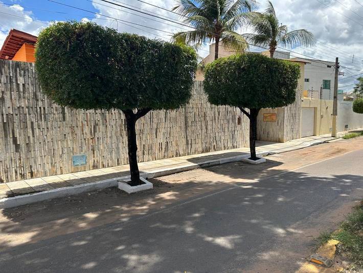 Casas e apartamentos de temporada para 3 pessoas, com terraço e piscina em Juazeiro do Norte