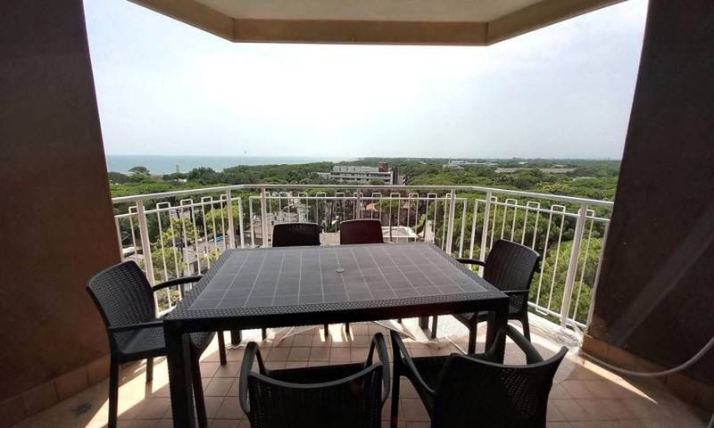 Ferienwohnung für 5 Personen, mit Meerblick und Ausblick sowie Balkon/Terrasse in Lignano Pineta