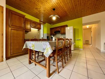 Gîte pour 6 personnes, avec jardin à Saint-Julien-Molhesabate