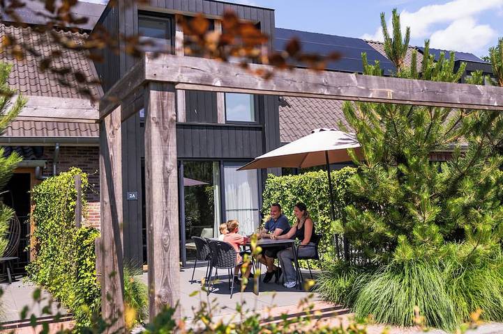 Vakantiehuis voor 6 personen, with whirlpool and tuin as well as zwembad and sauna, met huisdier in Otterlo