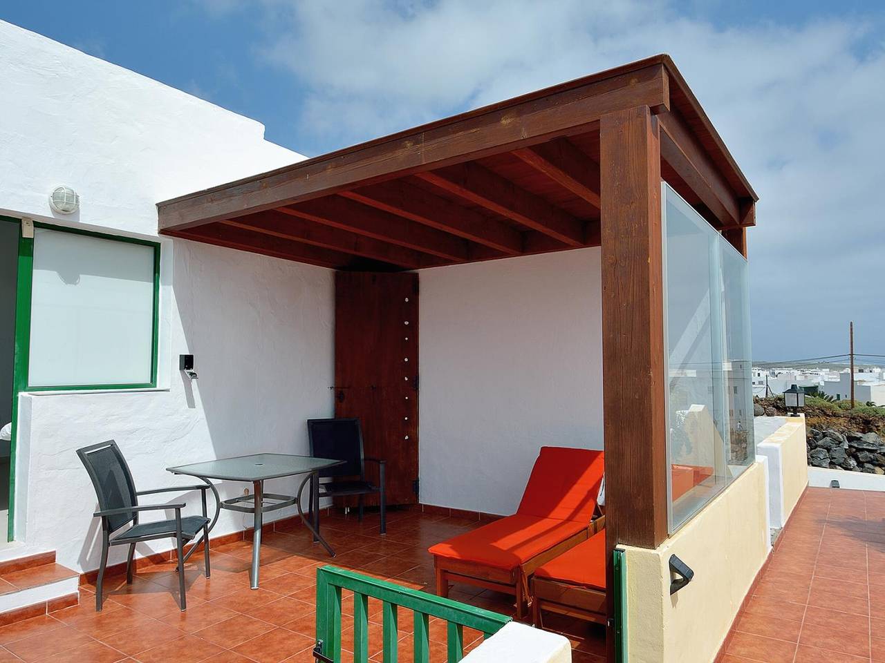 Appartement entier, Appartement avec terrasse privée, parking gratuit et vue mer à Punta Mujeres in Punta de las Mujeres, Haría