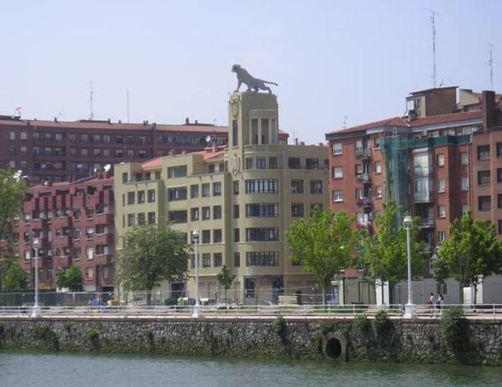 Ferienwohnung für 6 Personen, mit Balkon und Terrasse sowie Garten und Seeblick in Bilbao - 3