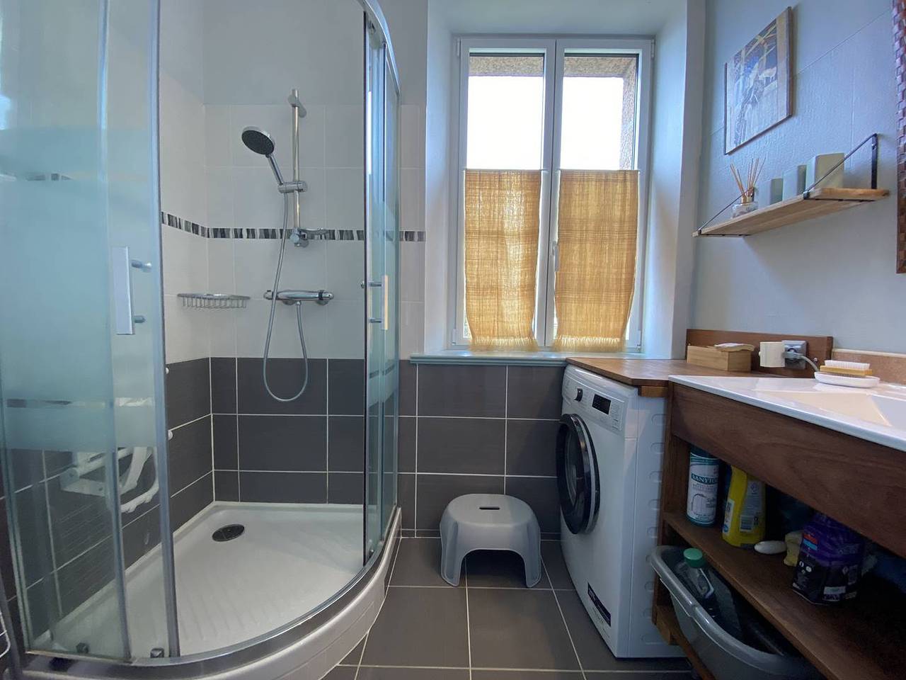 Appartement entier, Appartement avec Wifi, Vue Sur Le Port De Ploumanac'H à Perros-Guirec in Perros-Guirec, Côte de Granit Rose