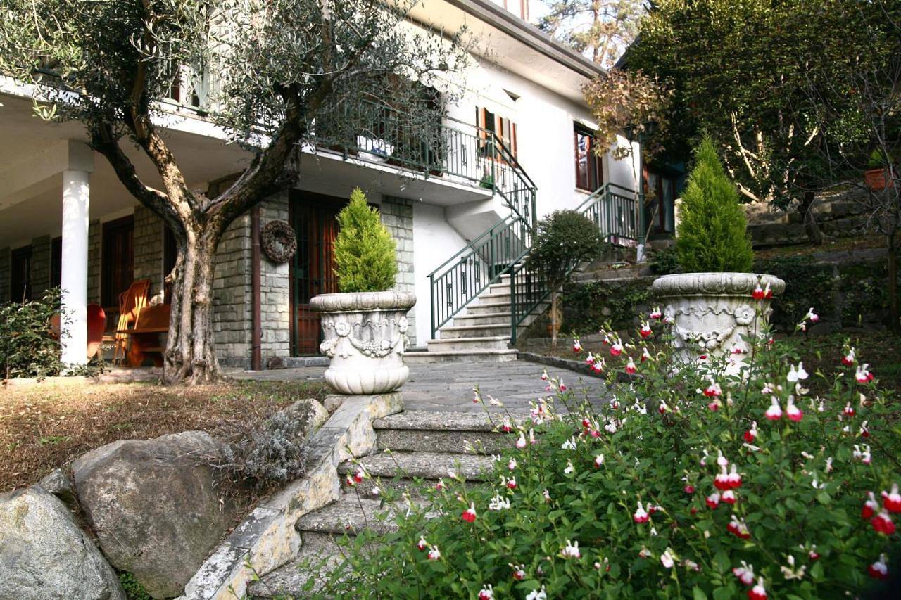 Appartement entier, Apartment with Garden View in Vergiate, Commune de Vergiate
