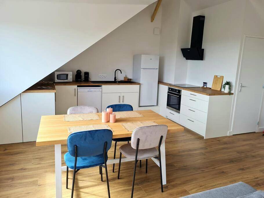 Appartement entier, One-Bedroom Apartment in Fougères, Fougères-Vitré