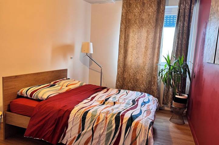 Ganze Wohnung, Mitten im Herzen von Valence! 3-Zimmer-Wohnung, ideal für Familien und Geschäftsreisen in Valence, Valence und Umgebung