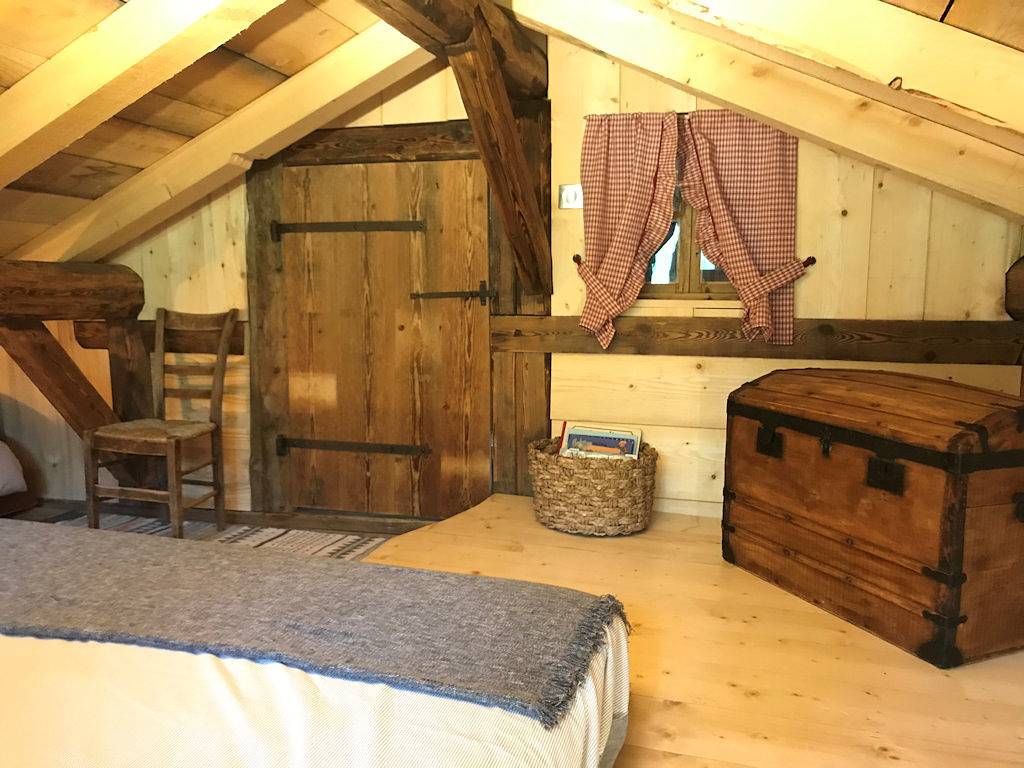 Chambre d'hôtes atypique, chalet d'alpage Lou Becus - Mont Joly in Les Contamines-Montjoie, Pays du Mont-Blanc