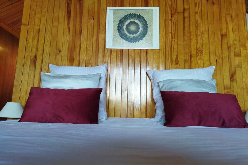 Your Nomadic Room: India in Marthod, Albertville region
