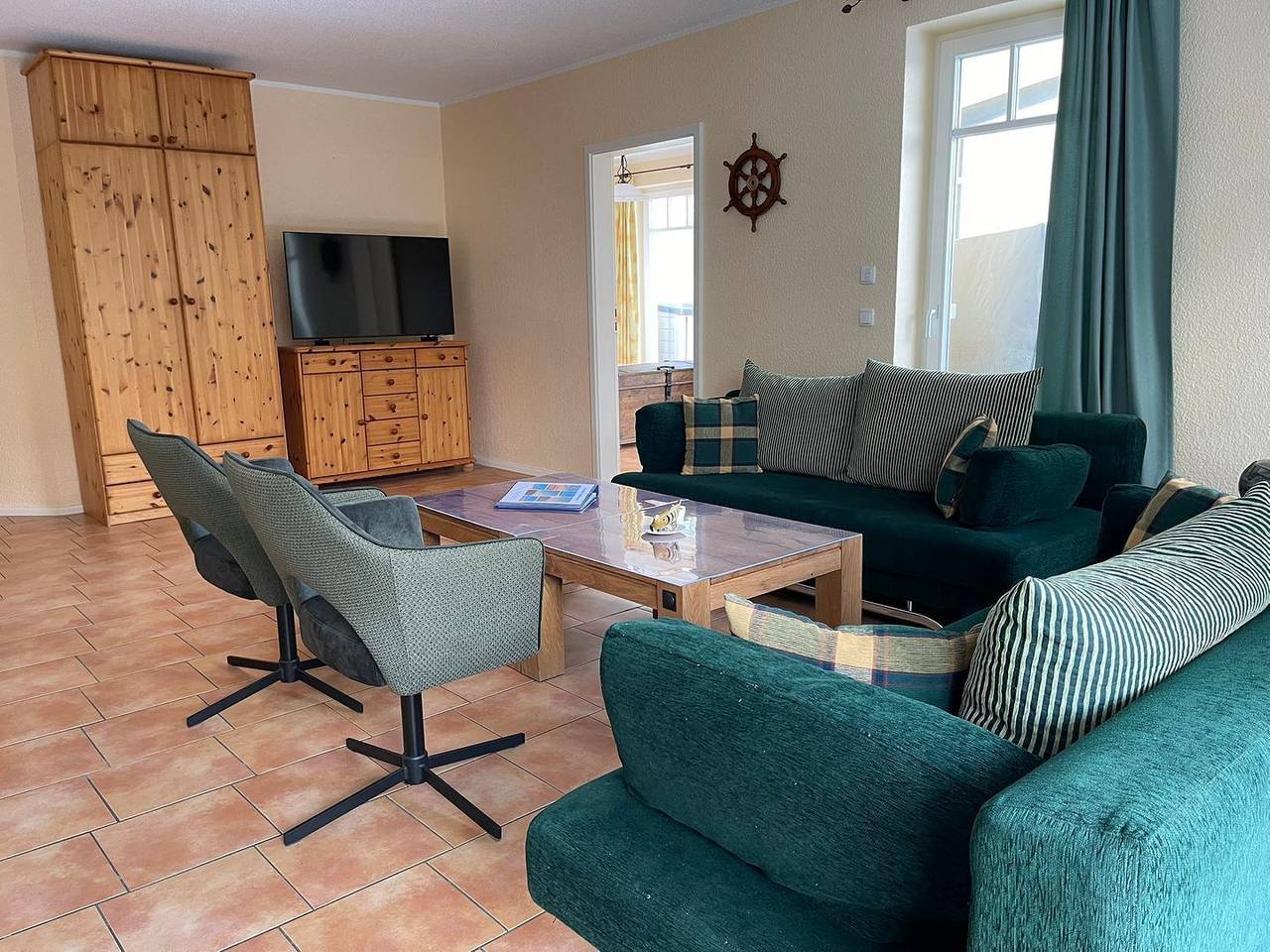 Ganze Wohnung, Fewo Seeblick 14 We02 mit Terrasse, Garten und  in strandnähe in Nienhagen in Ostseebad Nienhagen, Nienhagen