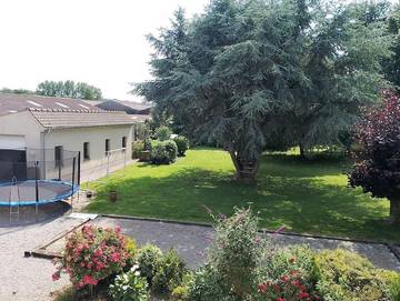 Gîte pour 8 personnes, avec jardin et terrasse à Offrethun