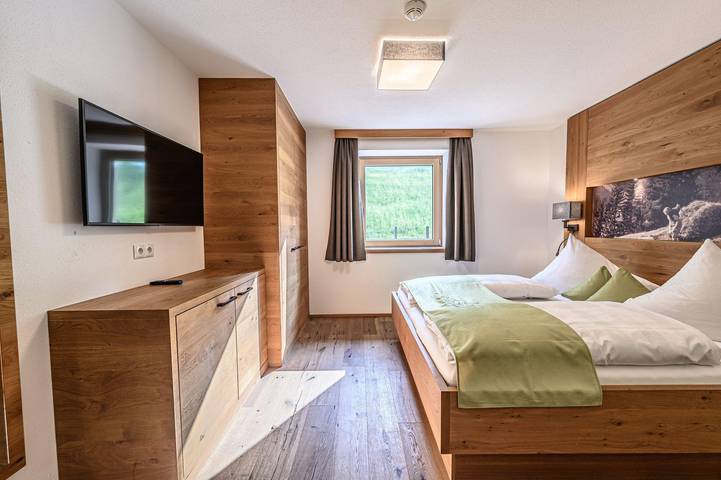 Hütte für 9 Personen, mit Sauna und Whirlpool sowie Garten und Terrasse in Kaltenbach - 3