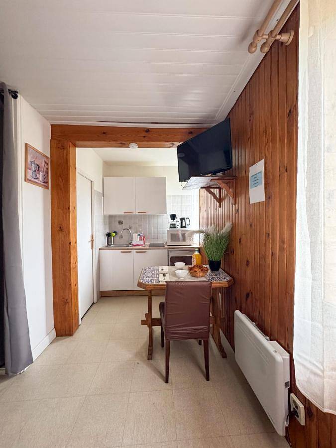 Gîte pour 2 personnes, avec vue à La Llagonne - 3