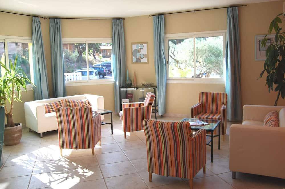 Cabaña en Provenza con terraza cubierta in Solliès-Toucas, Region de Toulon