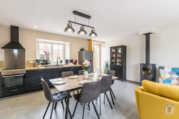 Gîte pour 6 personnes, avec terrasse, animaux acceptés