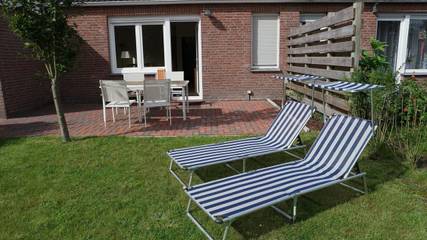 Ferienhaus für 4 Personen, mit Terrasse und Garten in Berumbur