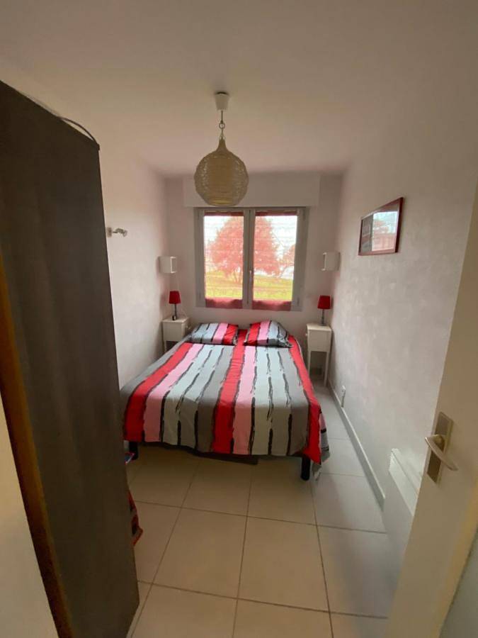 Gîte pour 4 personnes, avec terrasse dans Plage du Courégant - 4