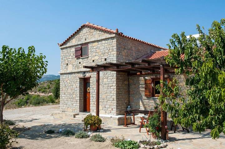 Vakantieappartement voor 5 personen, met tuin en uitzicht in Samos