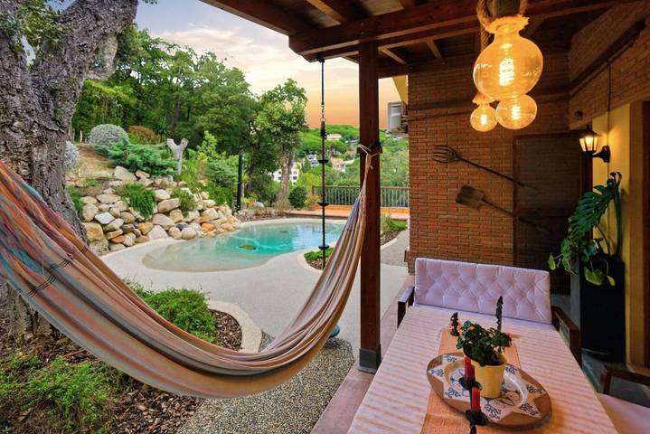 Ferienhaus für 7 Personen, mit Pool und Ausblick sowie Garten - 1