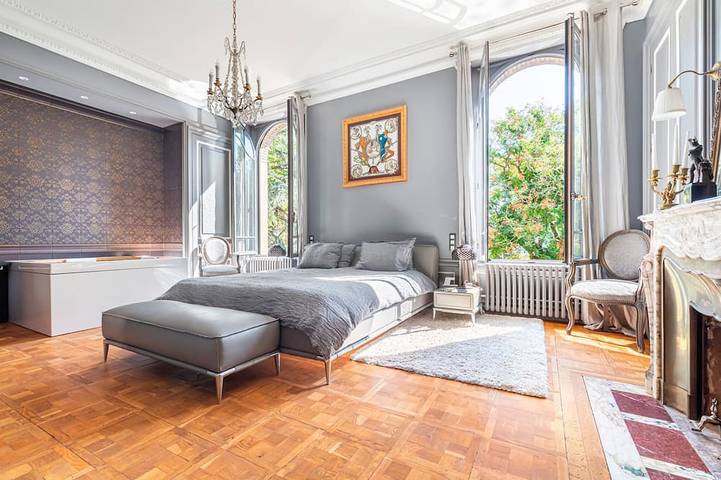 Villa pour 14 personnes, avec jacuzzi et piscine à Lyon - 2