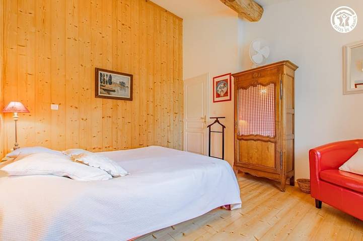 Location de vacances pour 5 personnes, avec terrasse et jardin à Montagny-sur-Grosne - 3