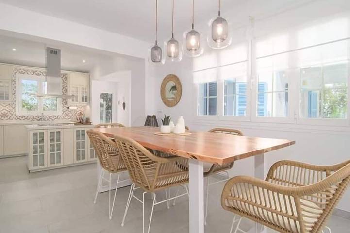 Ferienhaus am strand für 6 Personen, mit Balkon und Garten sowie Pool in Santanyí