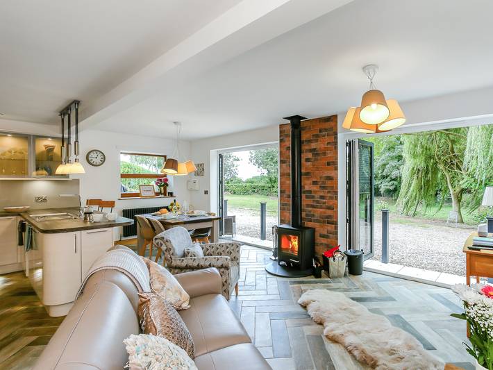 Log cabin for 2 people, with garden in Lincolnshire