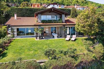Villa pour 9 personnes, avec piscine et jardin ainsi que vue sur le lac et vue à Comune di Stresa