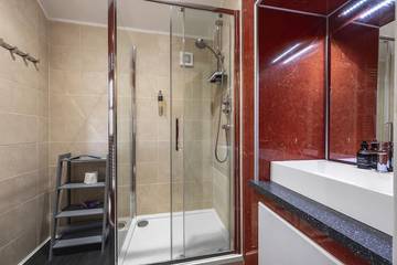 Log Cabin for 2 People in Pitlochry, Cairngorms National Park, Photo 4