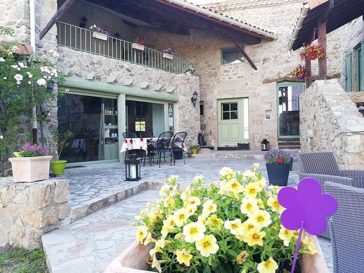 Gîte pour 2 personnes, avec jardin dans la Loire - 3