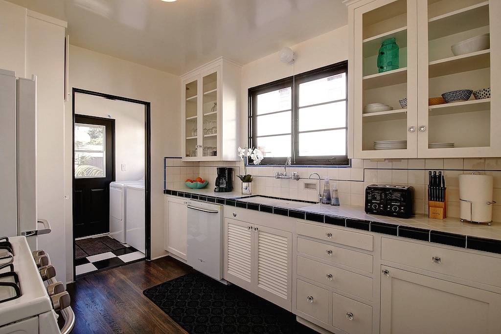 West Beach - unglaubliche Eigenschaft, genießen Sie im Freien, weniger als 2 Blocks zu allem! in Santa Barbara, Santa Barbara County