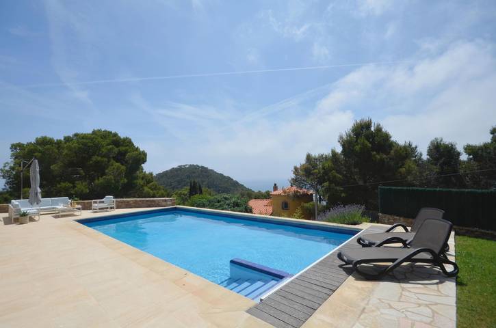 Chalet para 8 personas, con jardín además de terraza y vistas al mar en Provincia de Gerona - 2