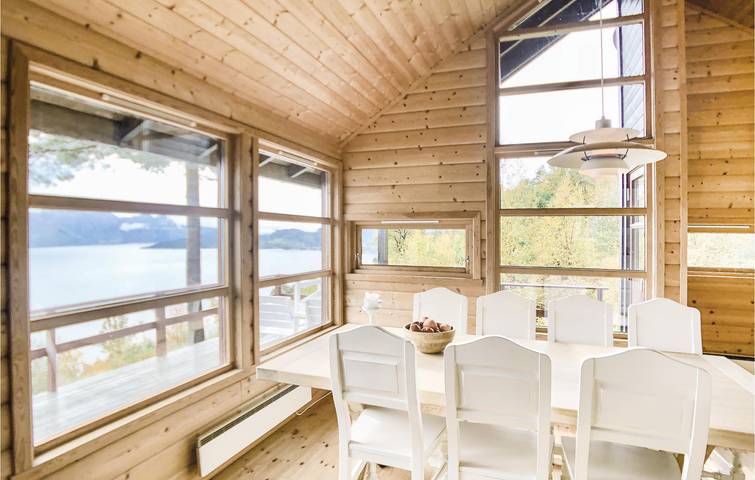 Ferienhaus für 10 Personen mit Garten in Kvam herad